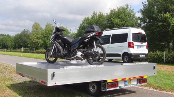 Camion plateau pour le transport facile de vos véhicules